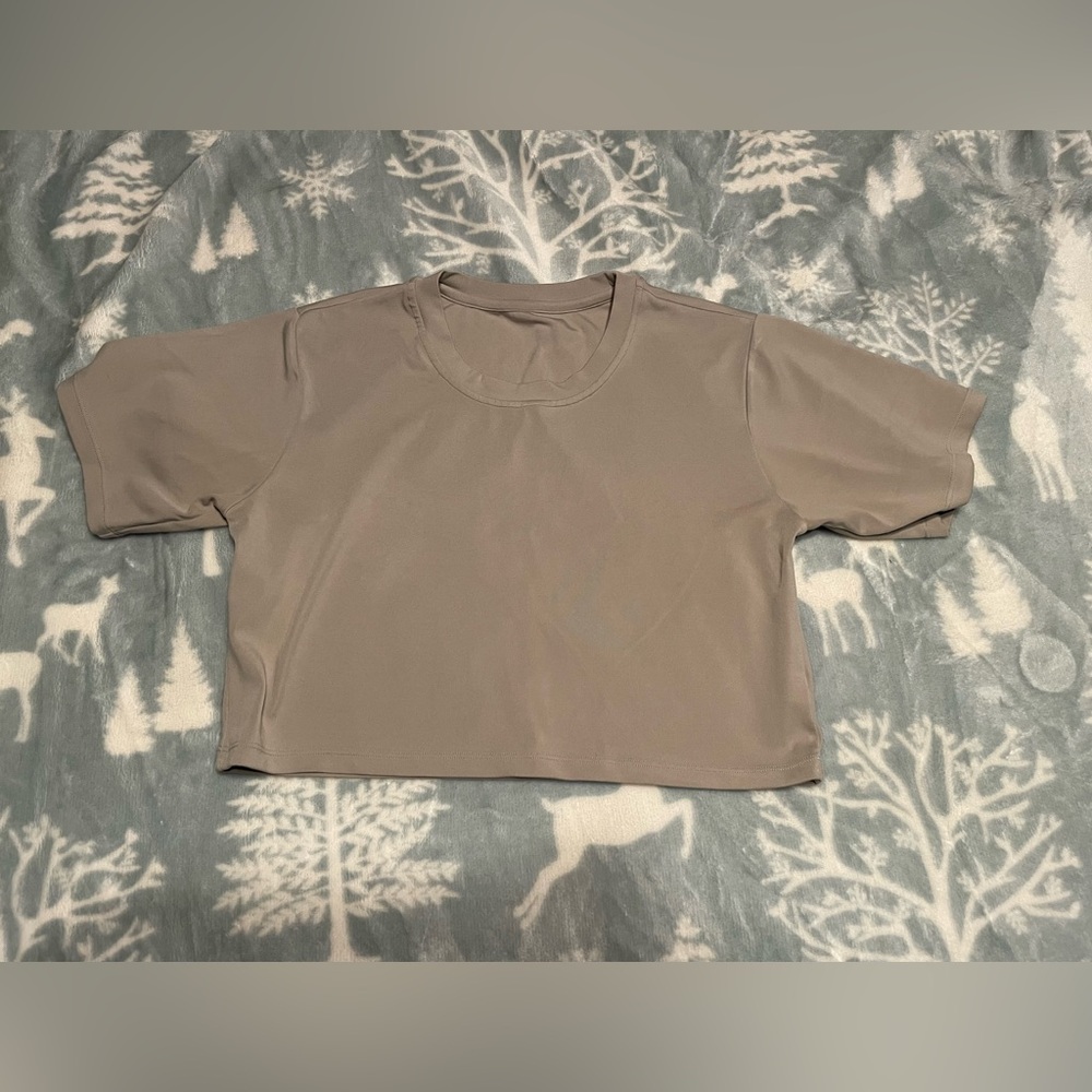paragon original naked essential crop tee